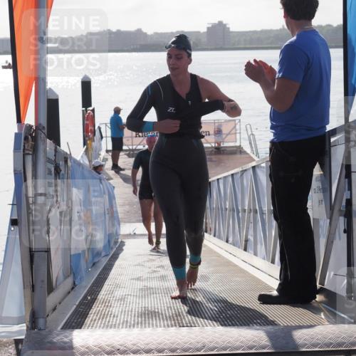 17.08.2025 - KN Förde Triathlon 2025 MichiJ http://msf.ph/oto/8585745 17.08.2025 09:25:19 Schwimmen 199, 248, 199 meine-sportfotos.de