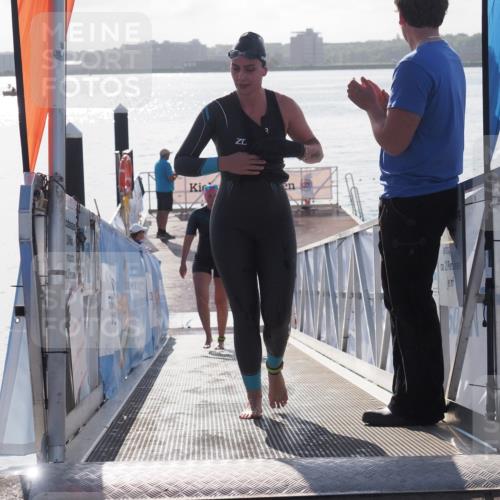 17.08.2025 - KN Förde Triathlon 2025 MichiJ http://msf.ph/oto/8585749 17.08.2025 09:25:19 Schwimmen 199, 248, 199 meine-sportfotos.de