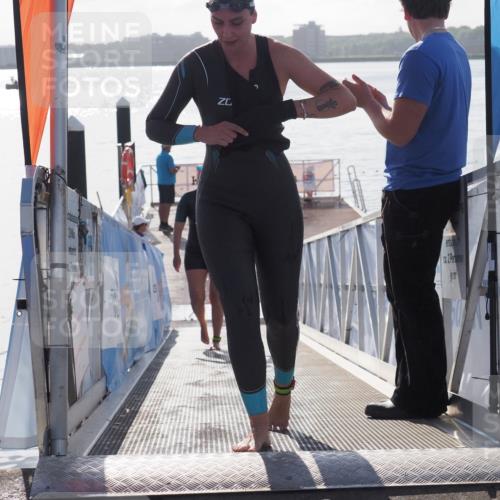 17.08.2025 - KN Förde Triathlon 2025 MichiJ http://msf.ph/oto/8585763 17.08.2025 09:25:20 Schwimmen 199, 248, 199 meine-sportfotos.de