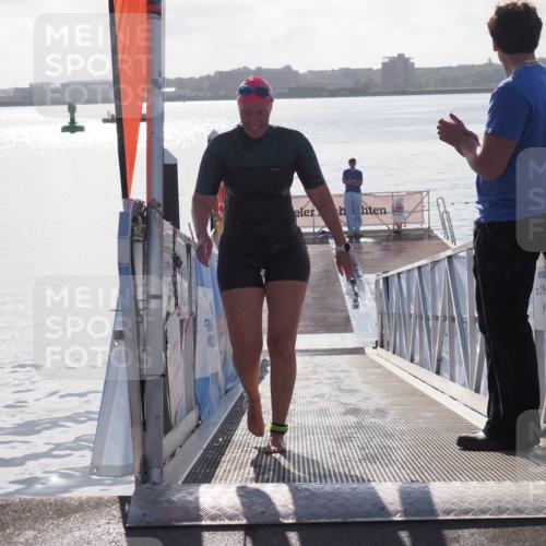 17.08.2025 - KN Förde Triathlon 2025 MichiJ http://msf.ph/oto/8585832 17.08.2025 09:25:24 Schwimmen 199, 248 meine-sportfotos.de