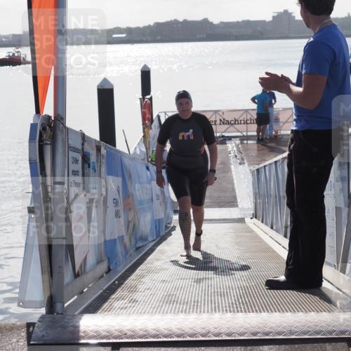17.08.2025 - KN Förde Triathlon 2025 MichiJ http://msf.ph/oto/8585923 17.08.2025 09:27:14 Schwimmen 245 meine-sportfotos.de