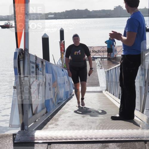 17.08.2025 - KN Förde Triathlon 2025 MichiJ http://msf.ph/oto/8585927 17.08.2025 09:27:14 Schwimmen 245 meine-sportfotos.de
