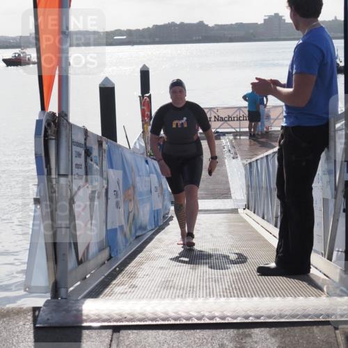 17.08.2025 - KN Förde Triathlon 2025 MichiJ http://msf.ph/oto/8585929 17.08.2025 09:27:14 Schwimmen 245 meine-sportfotos.de