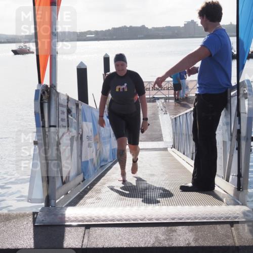 17.08.2025 - KN Förde Triathlon 2025 MichiJ http://msf.ph/oto/8585944 17.08.2025 09:27:15 Schwimmen 245 meine-sportfotos.de