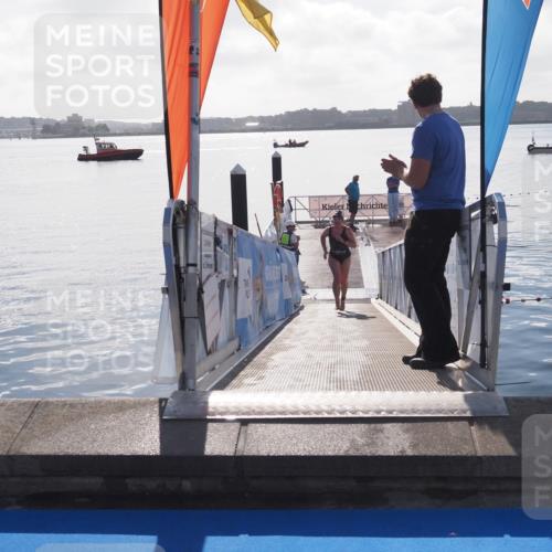 17.08.2025 - KN Förde Triathlon 2025 MichiJ http://msf.ph/oto/8585959 17.08.2025 09:28:37 Schwimmen 207, 207 meine-sportfotos.de