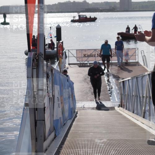 17.08.2025 - KN Förde Triathlon 2025 MichiJ http://msf.ph/oto/8586069 17.08.2025 09:33:35 Schwimmen 238 meine-sportfotos.de