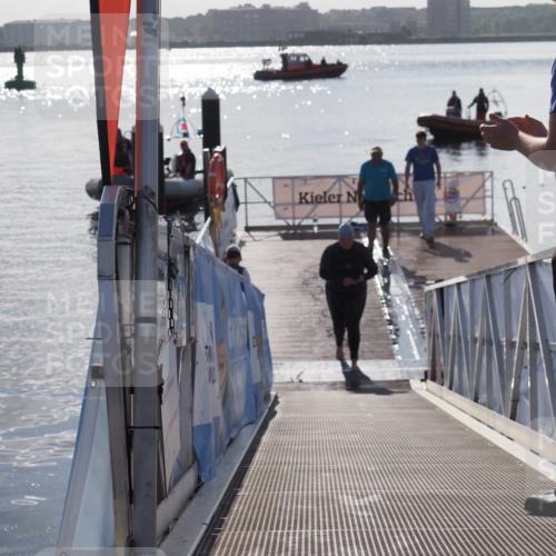 17.08.2025 - KN Förde Triathlon 2025 MichiJ http://msf.ph/oto/8586074 17.08.2025 09:33:35 Schwimmen 238 meine-sportfotos.de