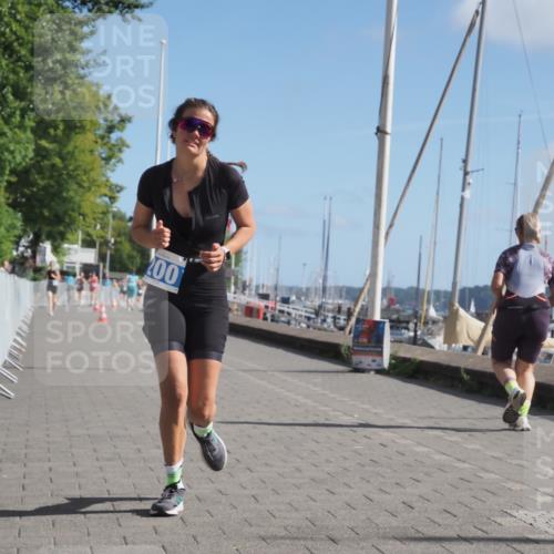17.08.2025 - KN Förde Triathlon 2025 KatJ http://msf.ph/oto/8586093 17.08.2025 10:35:19 Laufen 200 meine-sportfotos.de