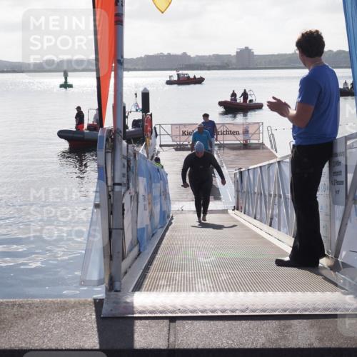 17.08.2025 - KN Förde Triathlon 2025 MichiJ http://msf.ph/oto/8586132 17.08.2025 09:33:39 Schwimmen 238, 238 meine-sportfotos.de