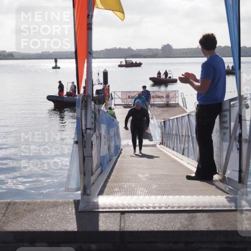 17.08.2025 - KN Förde Triathlon 2025 MichiJ http://msf.ph/oto/8586138 17.08.2025 09:33:39 Schwimmen 238, 238 meine-sportfotos.de