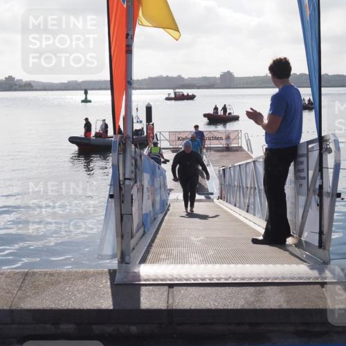 17.08.2025 - KN Förde Triathlon 2025 MichiJ http://msf.ph/oto/8586147 17.08.2025 09:33:40 Schwimmen 238, 238 meine-sportfotos.de