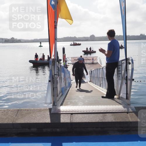 17.08.2025 - KN Förde Triathlon 2025 MichiJ http://msf.ph/oto/8586167 17.08.2025 09:33:41 Schwimmen 238, 238 meine-sportfotos.de