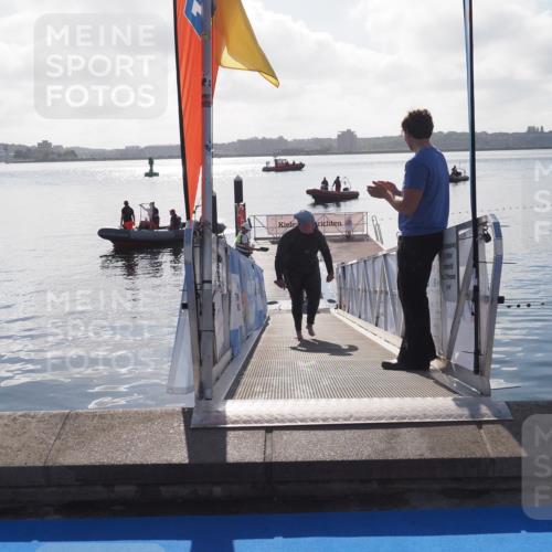 17.08.2025 - KN Förde Triathlon 2025 MichiJ http://msf.ph/oto/8586171 17.08.2025 09:33:42 Schwimmen 238 meine-sportfotos.de