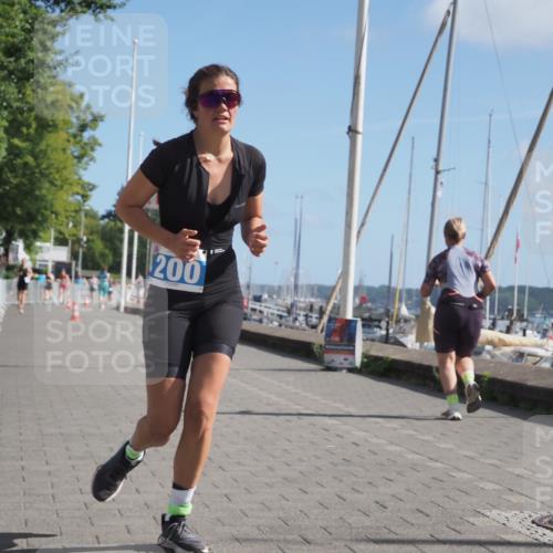 17.08.2025 - KN Förde Triathlon 2025 KatJ http://msf.ph/oto/8586185 17.08.2025 10:35:19 Laufen 200 meine-sportfotos.de