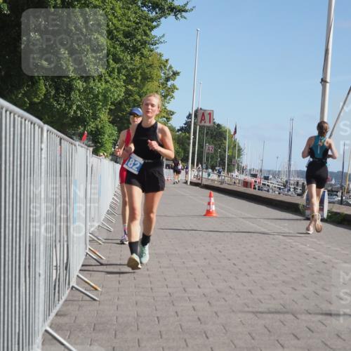 17.08.2025 - KN Förde Triathlon 2025 KatJ http://msf.ph/oto/8586334 17.08.2025 10:35:43 Laufen 172, 182 meine-sportfotos.de