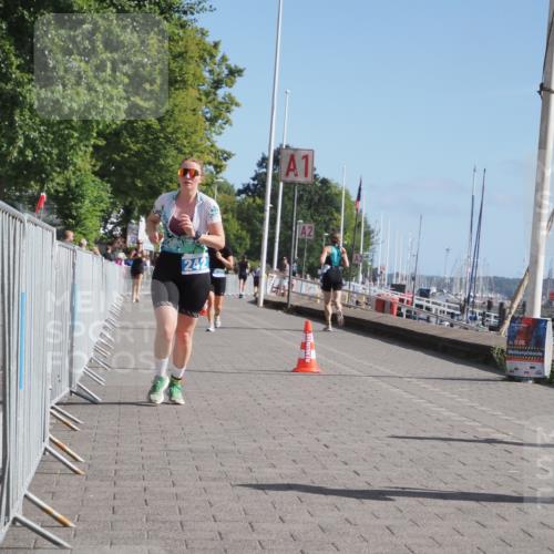 17.08.2025 - KN Förde Triathlon 2025 KatJ http://msf.ph/oto/8586429 17.08.2025 10:35:50 Laufen 242 meine-sportfotos.de