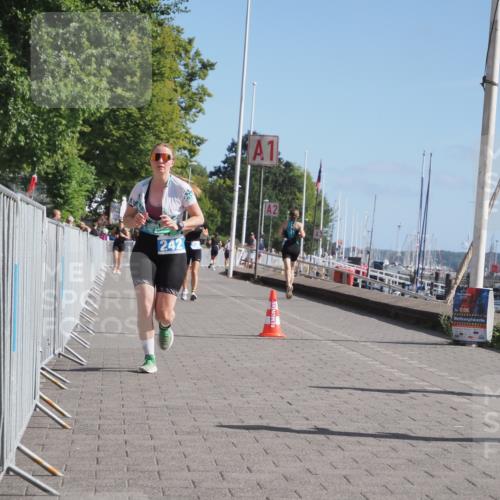 17.08.2025 - KN Förde Triathlon 2025 KatJ http://msf.ph/oto/8586435 17.08.2025 10:35:51 Laufen 242 meine-sportfotos.de