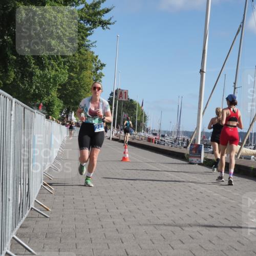 17.08.2025 - KN Förde Triathlon 2025 KatJ http://msf.ph/oto/8586448 17.08.2025 10:35:52 Laufen 242 meine-sportfotos.de
