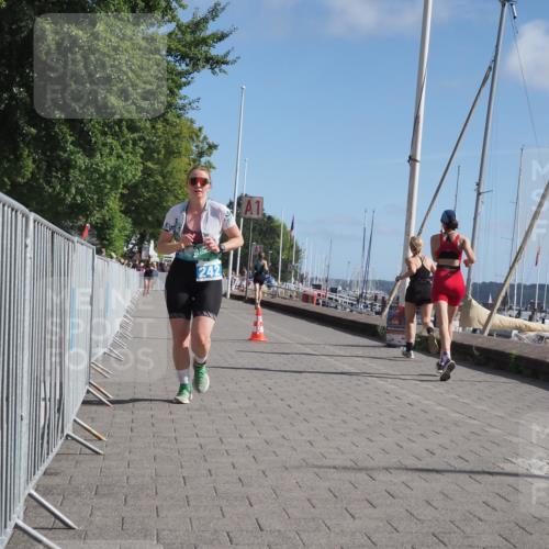 17.08.2025 - KN Förde Triathlon 2025 KatJ http://msf.ph/oto/8586458 17.08.2025 10:35:52 Laufen 242 meine-sportfotos.de
