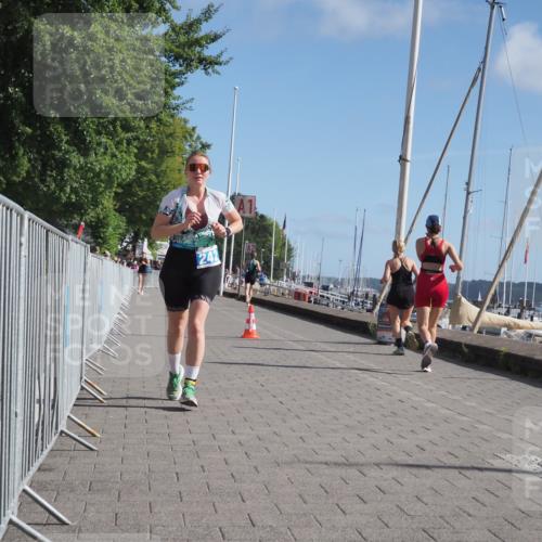 17.08.2025 - KN Förde Triathlon 2025 KatJ http://msf.ph/oto/8586462 17.08.2025 10:35:52 Laufen 242 meine-sportfotos.de