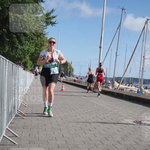 17.08.2025 - KN Förde Triathlon 2025 KatJ http://msf.ph/oto/8586477 17.08.2025 10:35:53 Laufen 242, 246 meine-sportfotos.de