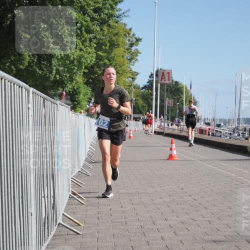 17.08.2025 - KN Förde Triathlon 2025 KatJ http://msf.ph/oto/8586571 17.08.2025 10:36:07 Laufen 102, 248 meine-sportfotos.de