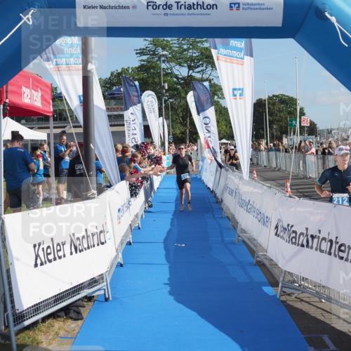 17.08.2025 - KN Förde Triathlon 2025 MichiJ http://msf.ph/oto/8586596 17.08.2025 10:26:14 Laufen 106 meine-sportfotos.de