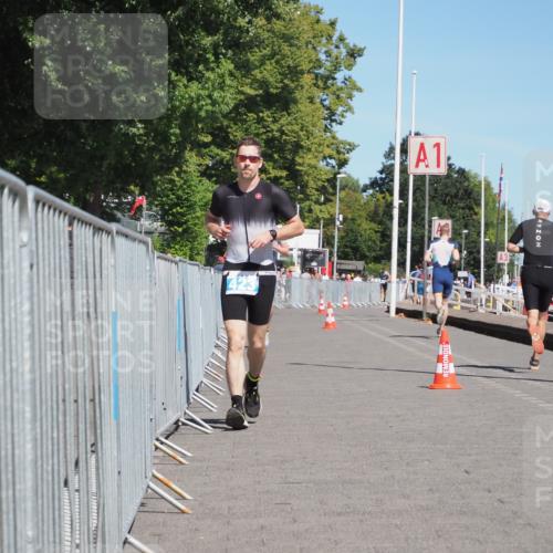 17.08.2025 - KN Förde Triathlon 2025 KatJ http://msf.ph/oto/8586848 17.08.2025 13:29:07 Laufen 423, 442 meine-sportfotos.de