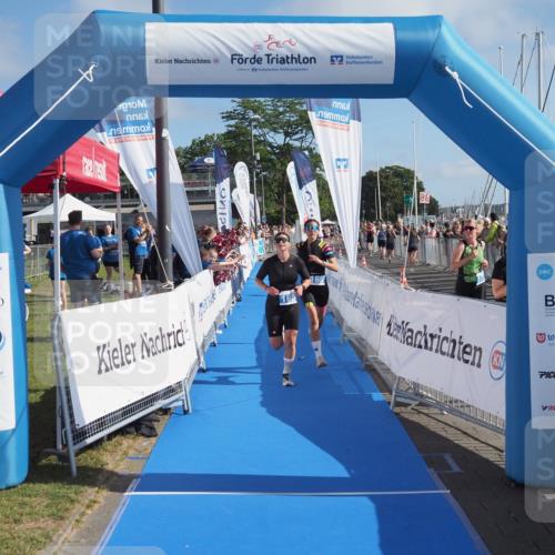 17.08.2025 - KN Förde Triathlon 2025 MichiJ http://msf.ph/oto/8586857 17.08.2025 10:26:29 Laufen 166, 168 meine-sportfotos.de