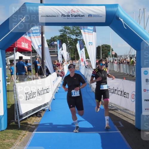 17.08.2025 - KN Förde Triathlon 2025 MichiJ http://msf.ph/oto/8586882 17.08.2025 10:26:31 Laufen 166, 168 meine-sportfotos.de