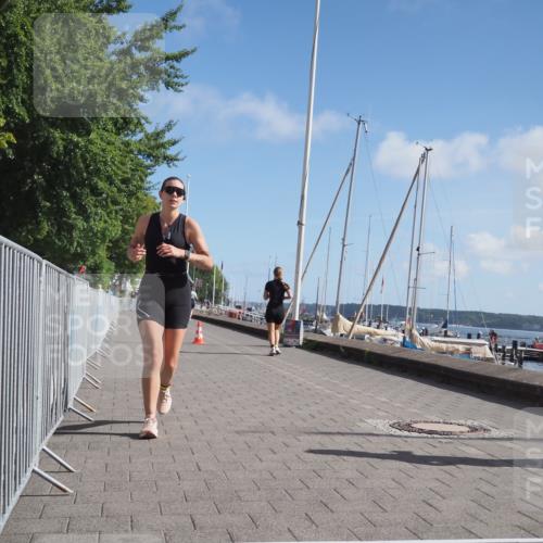 17.08.2025 - KN Förde Triathlon 2025 KatJ http://msf.ph/oto/8586902 17.08.2025 10:36:12 Laufen 248 meine-sportfotos.de
