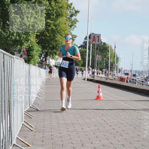 17.08.2025 - KN Förde Triathlon 2025 KatJ http://msf.ph/oto/8586967 17.08.2025 10:11:59 Laufen 220 meine-sportfotos.de