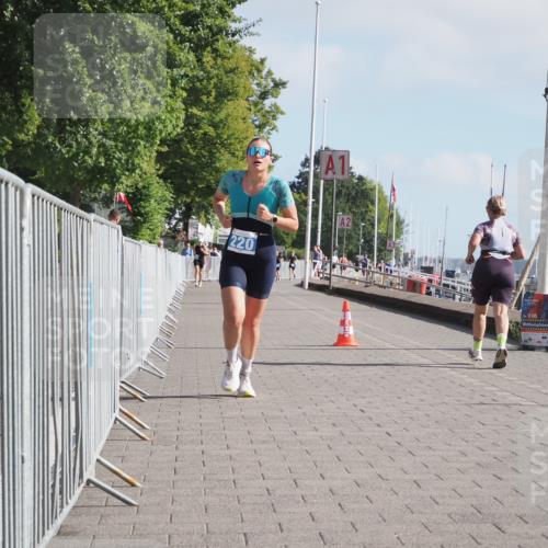 17.08.2025 - KN Förde Triathlon 2025 KatJ http://msf.ph/oto/8586971 17.08.2025 10:12:00 Laufen 220 meine-sportfotos.de