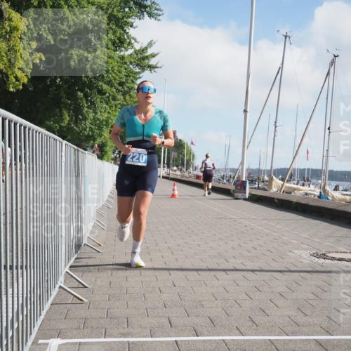 17.08.2025 - KN Förde Triathlon 2025 KatJ http://msf.ph/oto/8587004 17.08.2025 10:12:02 Laufen 116, 220 meine-sportfotos.de