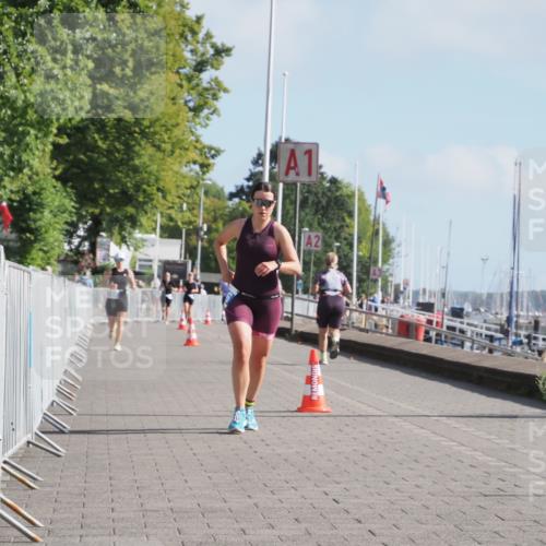 17.08.2025 - KN Förde Triathlon 2025 KatJ http://msf.ph/oto/8587028 17.08.2025 10:12:07 Laufen 116 meine-sportfotos.de