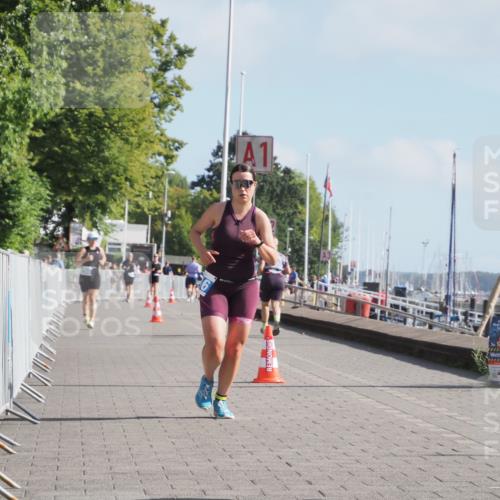 17.08.2025 - KN Förde Triathlon 2025 KatJ http://msf.ph/oto/8587036 17.08.2025 10:12:08 Laufen 116 meine-sportfotos.de