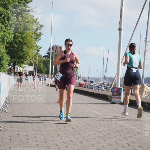 17.08.2025 - KN Förde Triathlon 2025 KatJ http://msf.ph/oto/8587057 17.08.2025 10:12:09 Laufen 116 meine-sportfotos.de