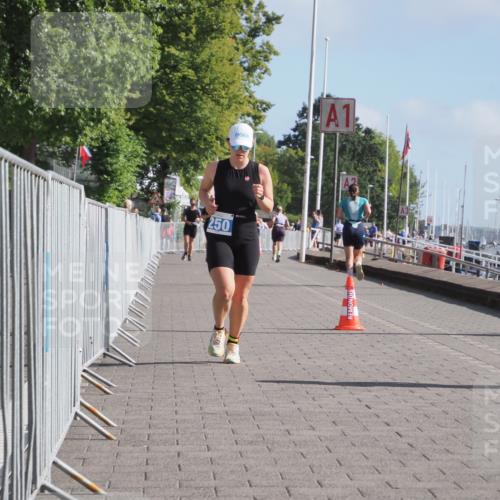 17.08.2025 - KN Förde Triathlon 2025 KatJ http://msf.ph/oto/8587123 17.08.2025 10:12:16 Laufen 250 meine-sportfotos.de