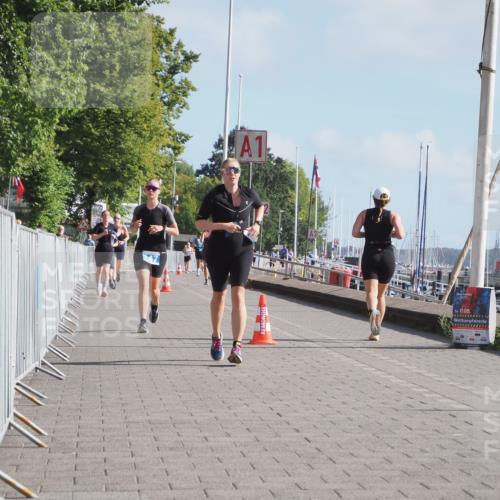 17.08.2025 - KN Förde Triathlon 2025 KatJ http://msf.ph/oto/8587192 17.08.2025 10:12:29 Laufen 125, 147 meine-sportfotos.de