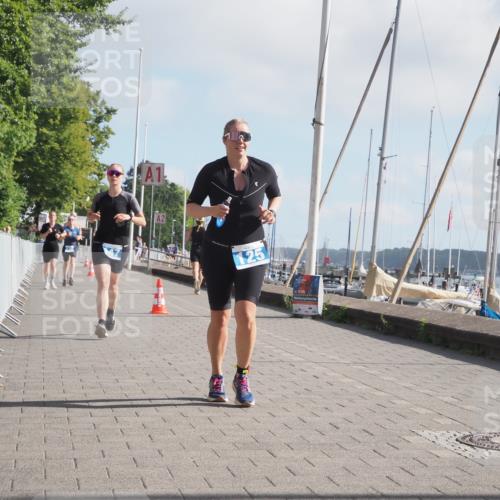 17.08.2025 - KN Förde Triathlon 2025 KatJ http://msf.ph/oto/8587249 17.08.2025 10:12:31 Laufen 125, 126, 147, 158 meine-sportfotos.de