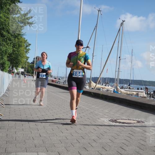 17.08.2025 - KN Förde Triathlon 2025 KatJ http://msf.ph/oto/8587258 17.08.2025 10:36:59 Laufen 184, 211 meine-sportfotos.de