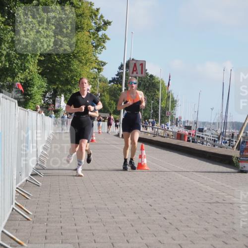 17.08.2025 - KN Förde Triathlon 2025 KatJ http://msf.ph/oto/8587315 17.08.2025 10:12:36 Laufen 125, 126, 147, 148, 158 meine-sportfotos.de