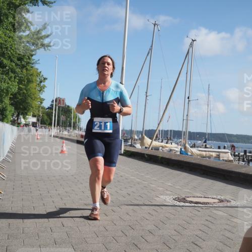 17.08.2025 - KN Förde Triathlon 2025 KatJ http://msf.ph/oto/8587331 17.08.2025 10:37:00 Laufen 184, 211 meine-sportfotos.de