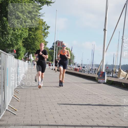 17.08.2025 - KN Förde Triathlon 2025 KatJ http://msf.ph/oto/8587339 17.08.2025 10:12:37 Laufen 126, 147, 148, 158 meine-sportfotos.de