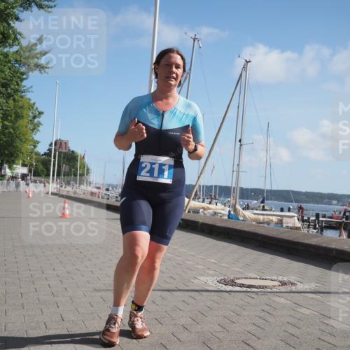 17.08.2025 - KN Förde Triathlon 2025 KatJ http://msf.ph/oto/8587380 17.08.2025 10:37:01 Laufen 184, 211 meine-sportfotos.de