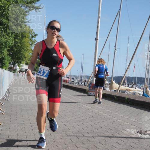 17.08.2025 - KN Förde Triathlon 2025 KatJ http://msf.ph/oto/8587632 17.08.2025 10:37:35 Laufen 237 meine-sportfotos.de
