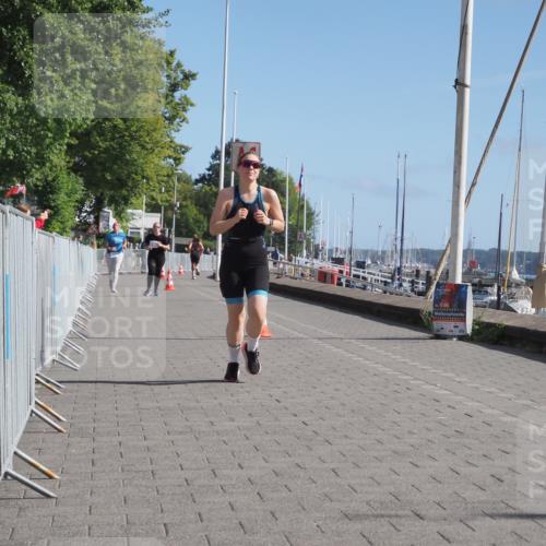 17.08.2025 - KN Förde Triathlon 2025 KatJ http://msf.ph/oto/8587667 17.08.2025 10:37:59 Laufen 174 meine-sportfotos.de