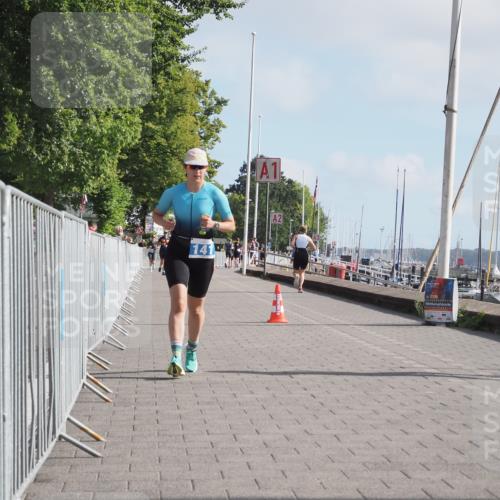 17.08.2025 - KN Förde Triathlon 2025 KatJ http://msf.ph/oto/8587674 17.08.2025 10:13:11 Laufen 141 meine-sportfotos.de