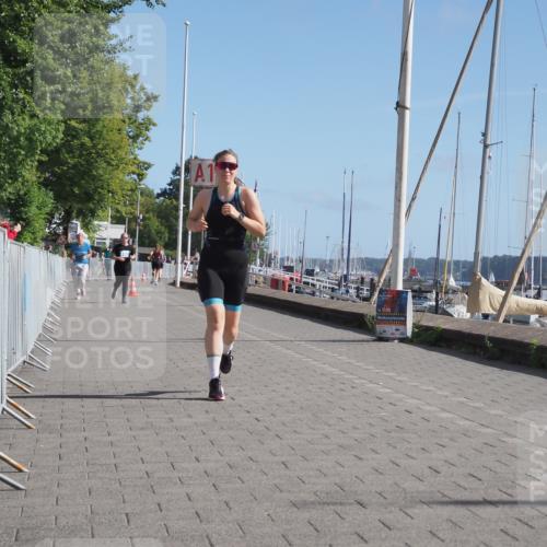 17.08.2025 - KN Förde Triathlon 2025 KatJ http://msf.ph/oto/8587688 17.08.2025 10:38:00 Laufen 174 meine-sportfotos.de