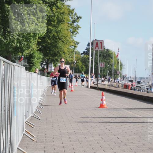 17.08.2025 - KN Förde Triathlon 2025 KatJ http://msf.ph/oto/8587896 17.08.2025 10:13:39 Laufen 221 meine-sportfotos.de